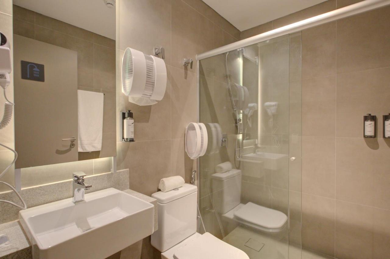 Fast Sleep Suites By Slaviero Hoteis - Hotel Dentro Do Aeroporto De Guarulhos - Terminal 2 - Desembarque Oeste Extérieur photo